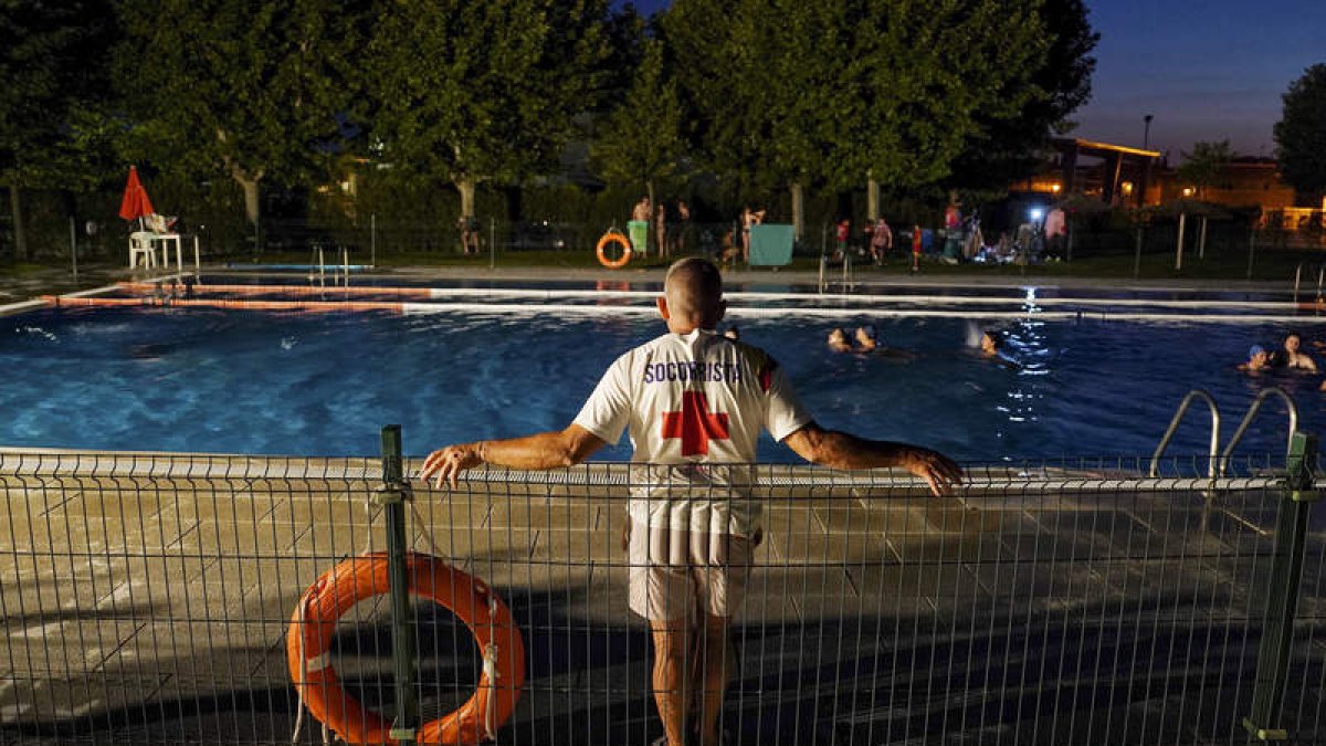 La prevención y la información son las mejores armas para evitar accidentes en las piscinas. NACHO GALLEGO