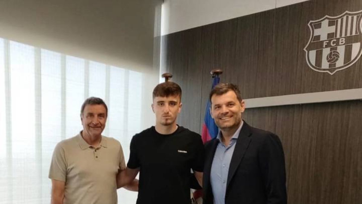 Éder Aller, portero leonés en las categorías inferiores del FC Barcelona.