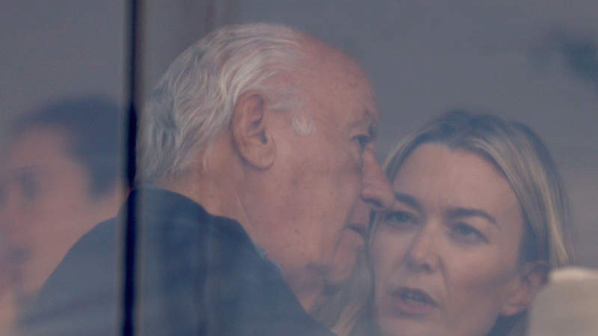 Amancio Ortega con su hija Marta Ortega, en La Coruña. CABALAR