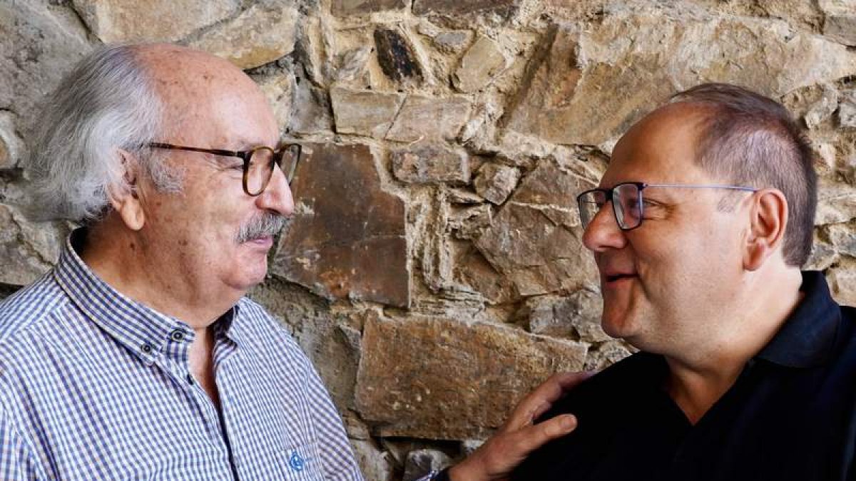 Colinas, junto a Javier Carrera, en la presentación del curso en julio.  DL