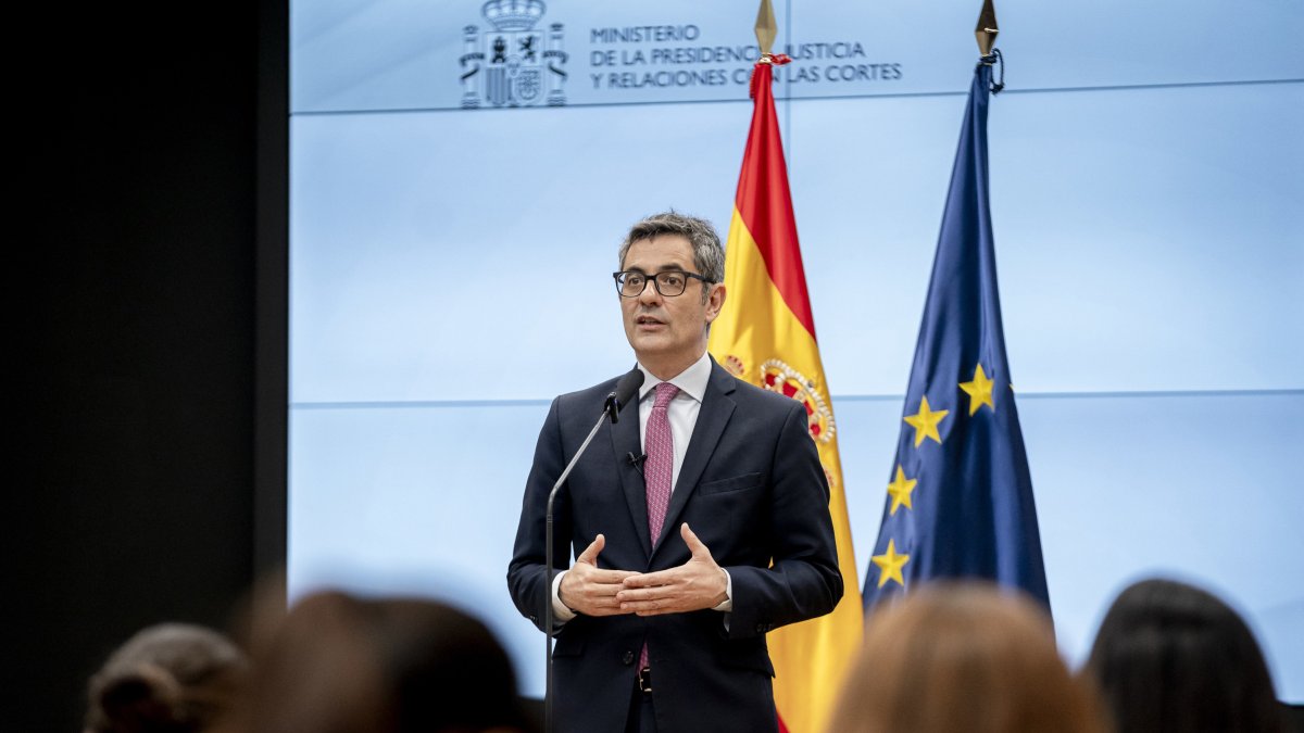 Archivo - El ministro de la Presidencia, Justicia y Relaciones con las Cortes, Félix Bolaños