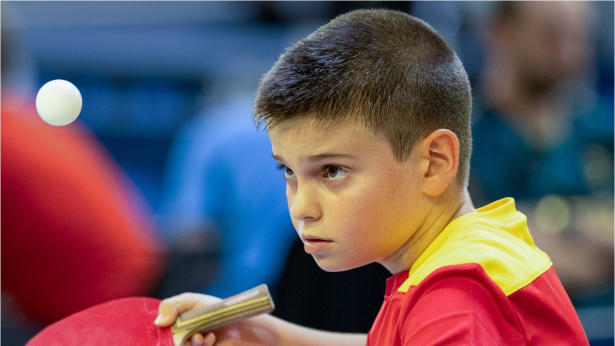 El joven leonés Martín Magallanes, durante uno de sus partidos de tenis de mesa.