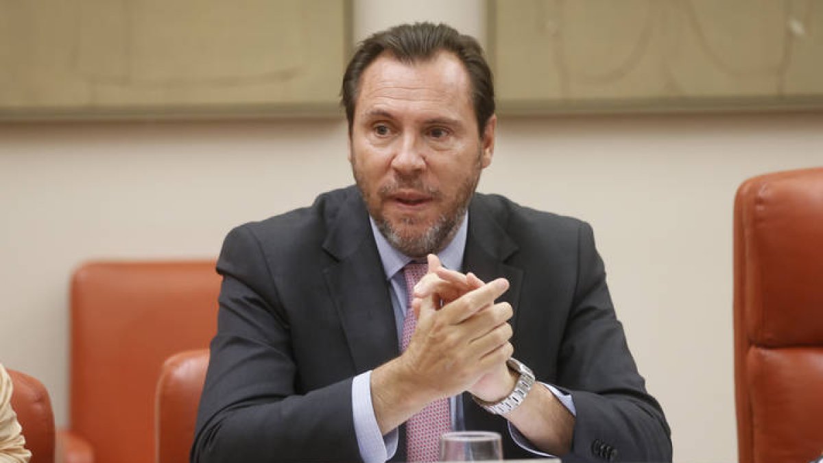 El ministro de Transporte y Movilidad Sostenible, Óscar Puente.