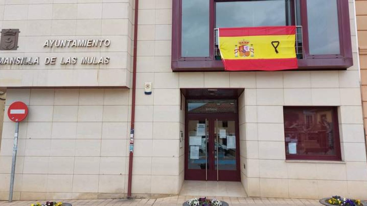 Imagen del Ayuntamiento de Mansilla de las Mulas. DL