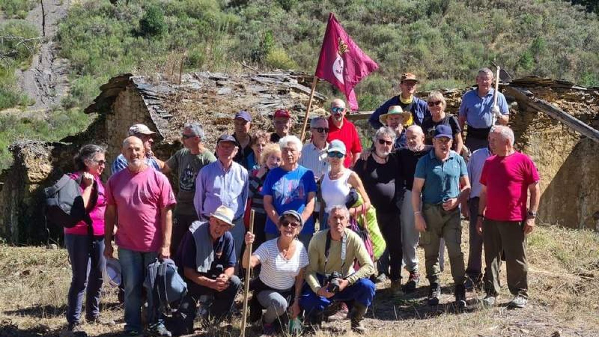 Grupo de voluntarios de Promonumenta. PROMONUMENTA