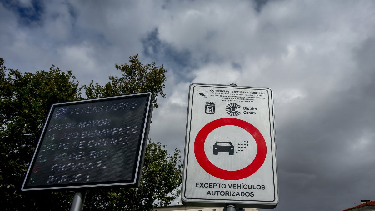 La dgt implementa las nuevas señales de tráfico