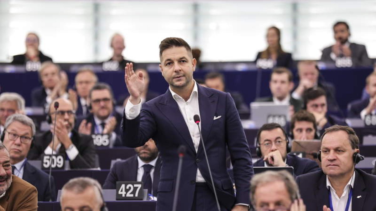Imagen de la votación ayer en el Parlamento Europeo. TERESA SUÁREZ