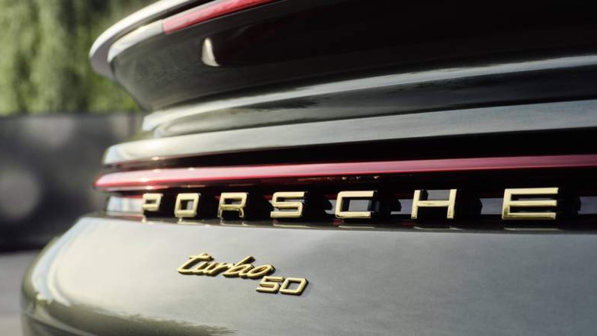 911 Turbo. 50 apasionantes años