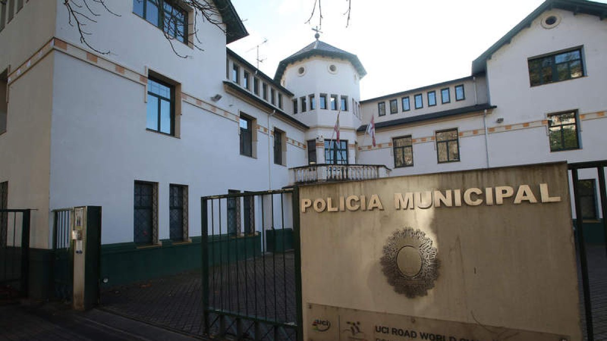 Sede de la Policía Municipal de Ponferrada, en el parque del Temple
