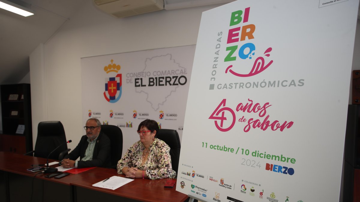 El presidente del Consejo Comarcal y la consejera de Turismo presentaron las Jornadas Gastronómicas y la nueva marca.