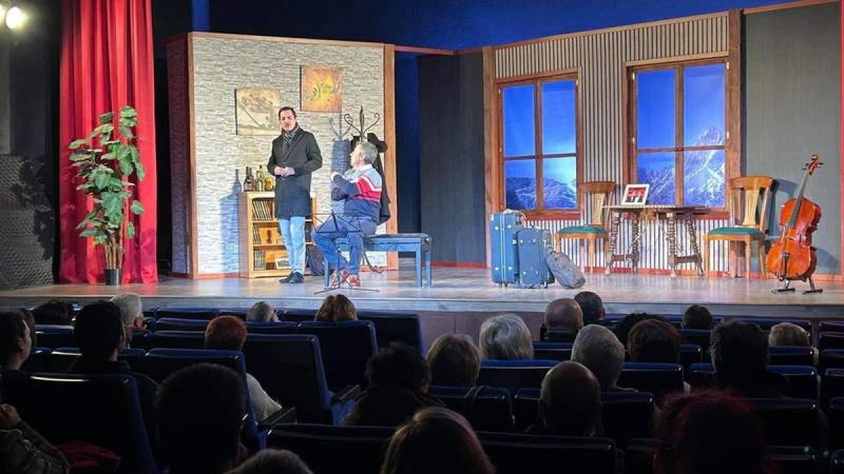 El teatro vuelve este fin de semana a La Robla.  DL