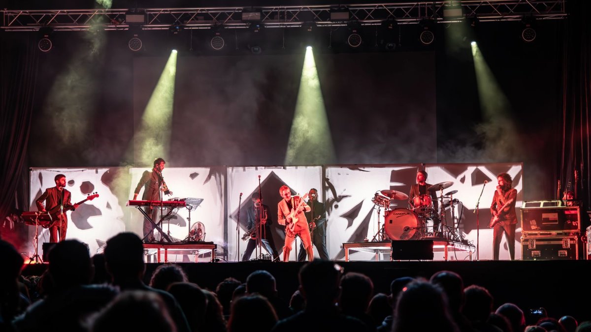 Xoel López sobre el escenario del Musicamino de Villafranca del Bierzo.