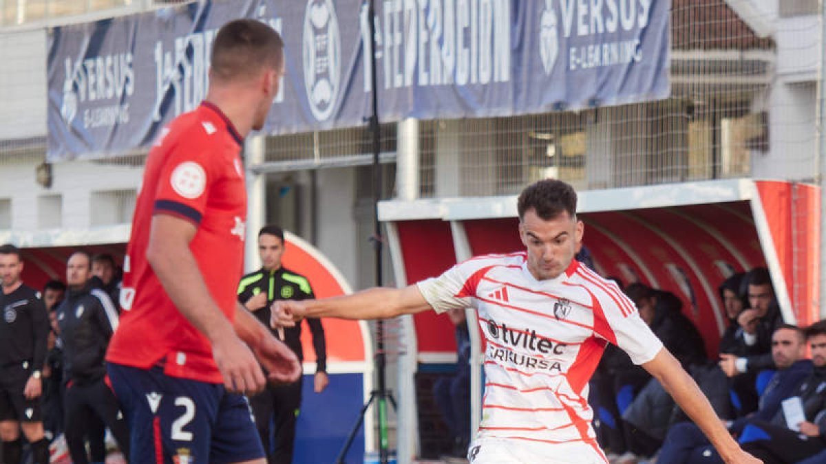 Andoni tuvo en Tajonar sus primeros minutos de esta campaña.  DL