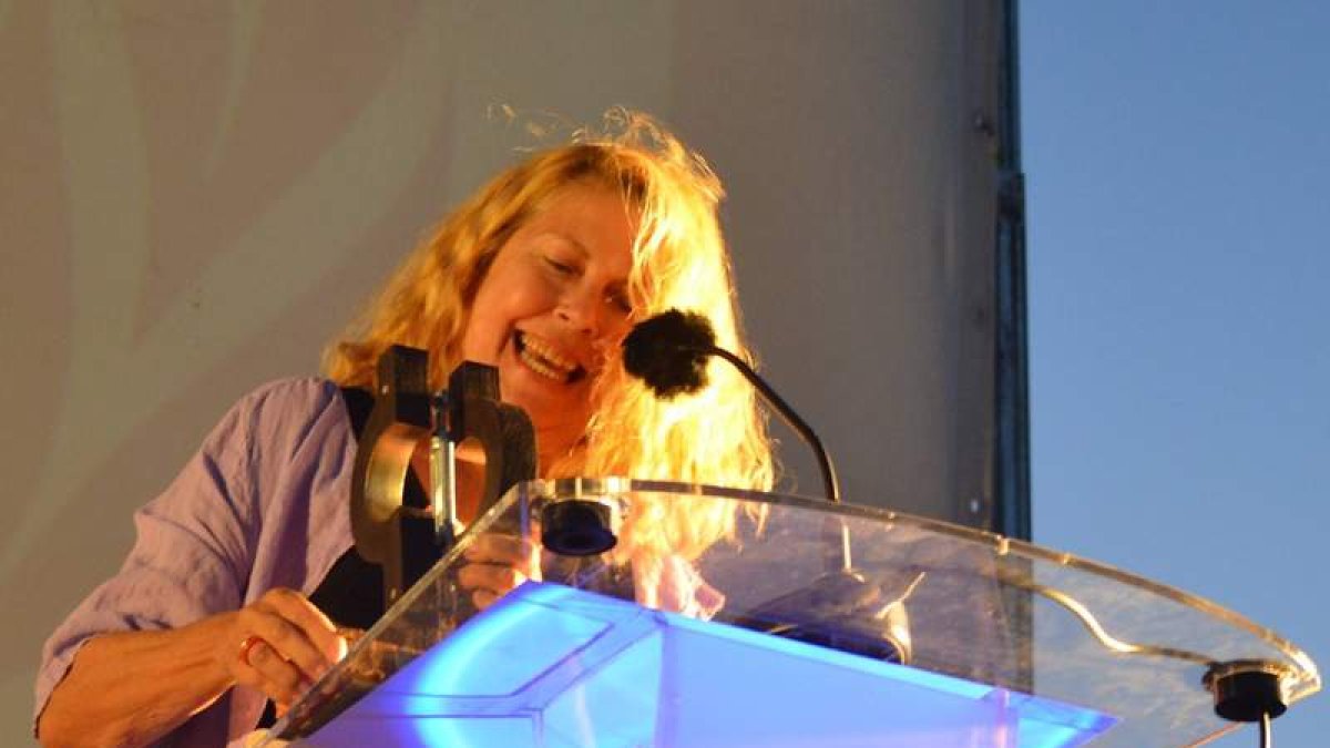 La directora Amparo Climent presenta ‘Las cartas pérdidas’ en El Albéitar