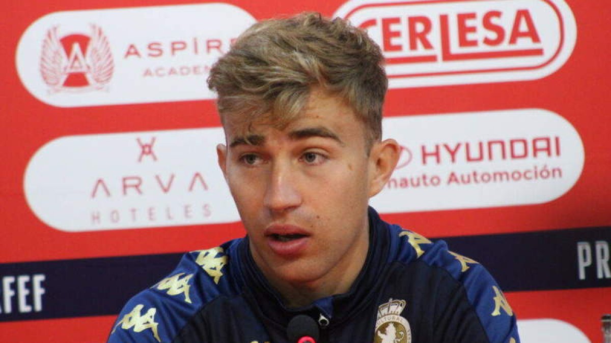 Rodri Suárez durante su comparecencia en la rueda de prensa de este martes.  CYDL