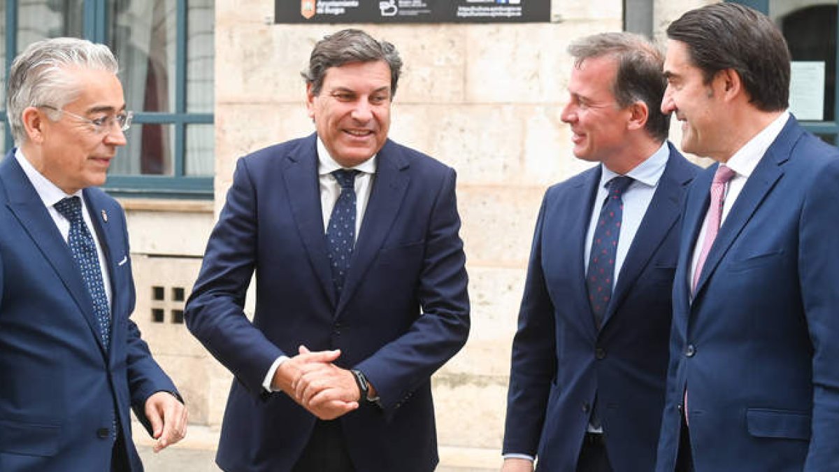 Carlos Fernández Carriedo con Juan Carlos Suárez Quiñones