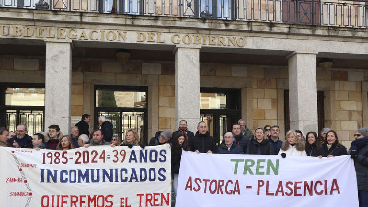 Movilización de mayo por la Ruta de la Plata en Zamora.  EFE