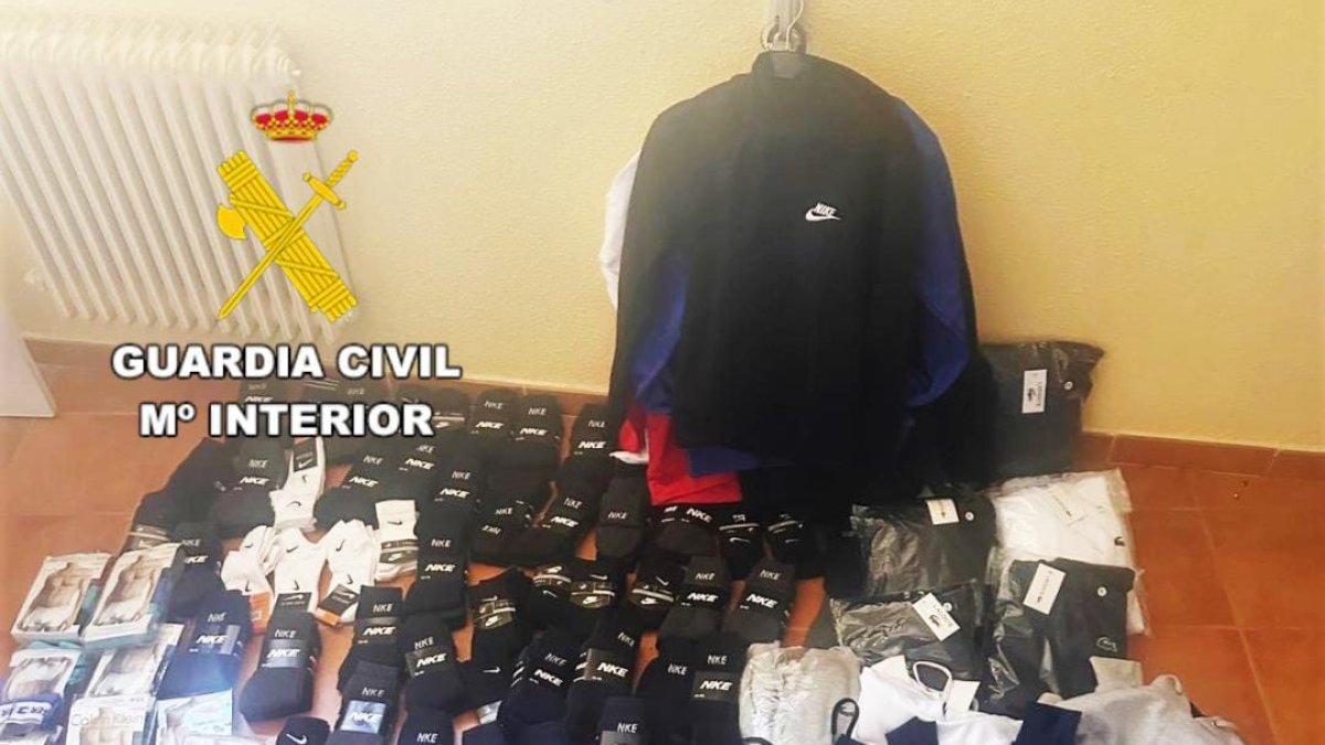 Material incautado en la operación de la Guardia Civil.