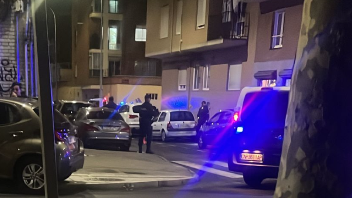 Un momento de la intervención policial.