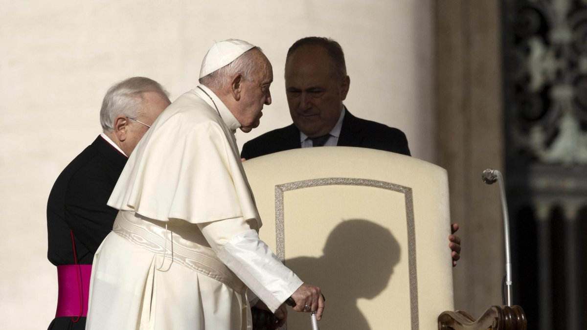 El papa Francisco este 9 de octubre en la Plaza de San Pedro. EFE/EPA/MASSIMO PERCOSSI