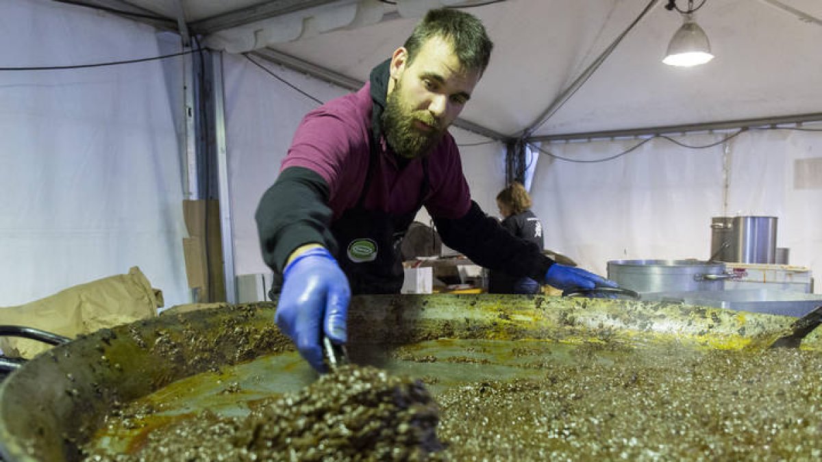 La morcilla no puede faltar en una cesta de Productos de León.