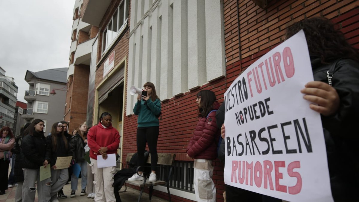 Protesta de estudiantes en León. FERNANDO OTERO