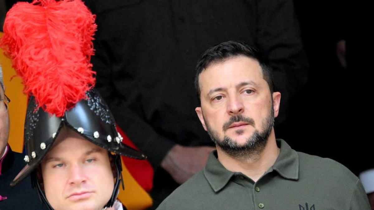 Imagen de Zelenski tras la audiencia con el papa.  ETTORE FERRARI