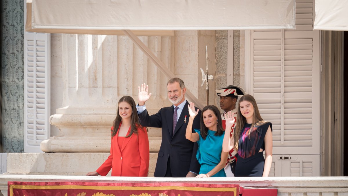 Archivo - La Familia Real, en el décimo aniversario de la proclamación de Felipe VI