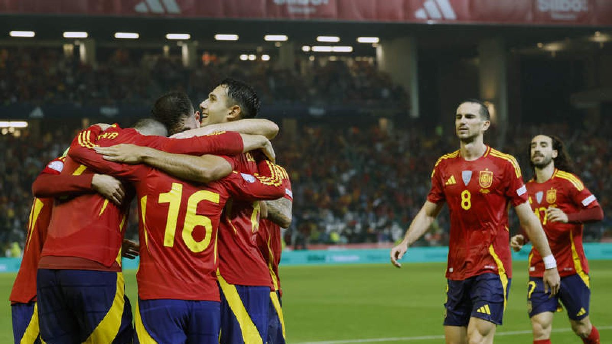 España fue muy superior a Serbia a la que incluso pudo anotar más goles que el 3-0 final.  MUÑOZ