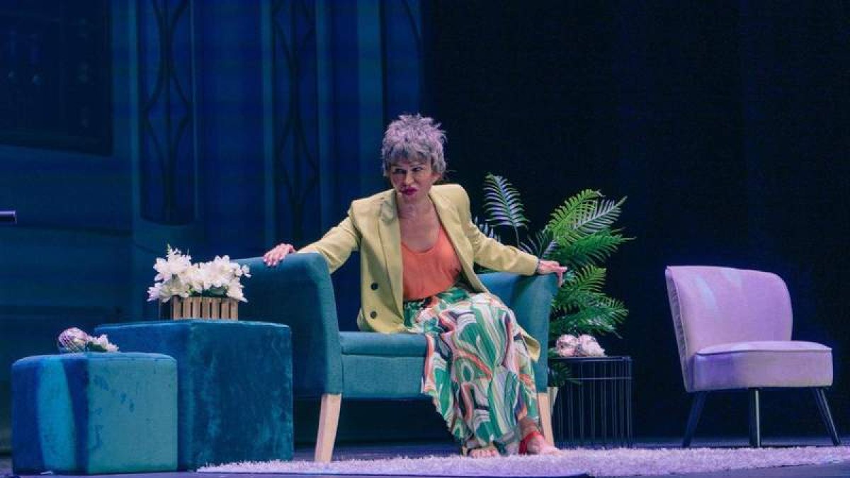 La actriz Antonia San Juan llega al Teatro San Francisco.  DL