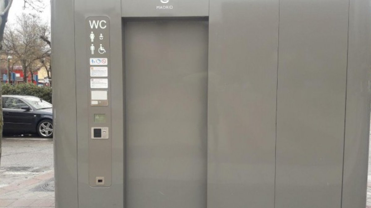 Baño autolimpiable instalado en Madrid similar al que tendrá León