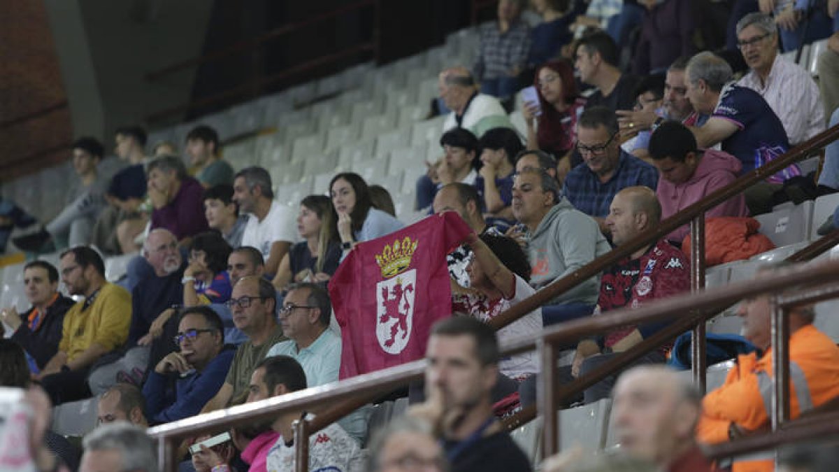 El partido del Ademar ante Torrelavega coincide con el Madrid-Barça.