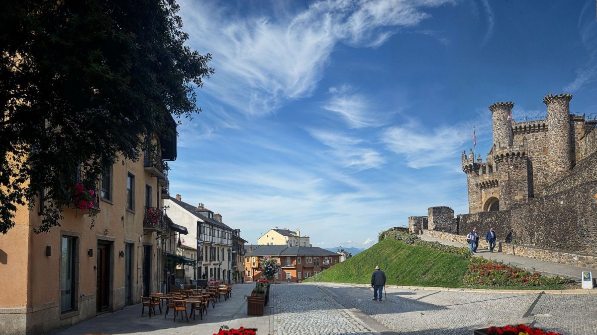 Así será la nueva avenida del Castillo tras la actuación, que se prologará en los próximos meses.