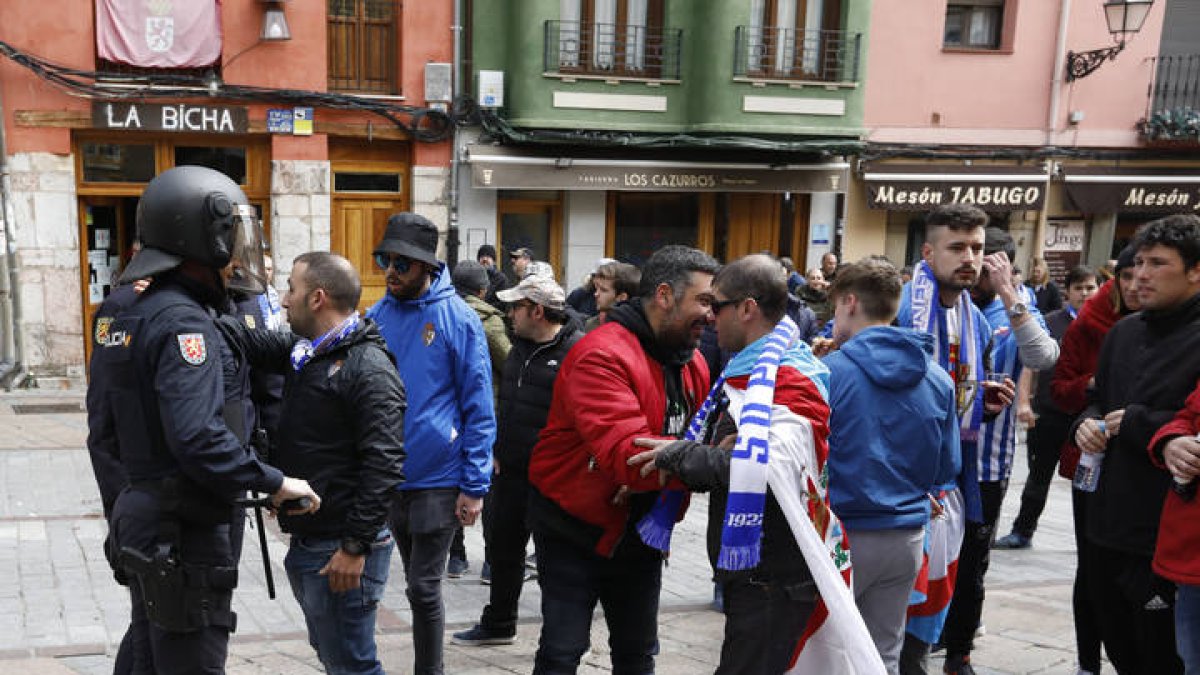 El derbi del domingo está declarado de alto riesgo.