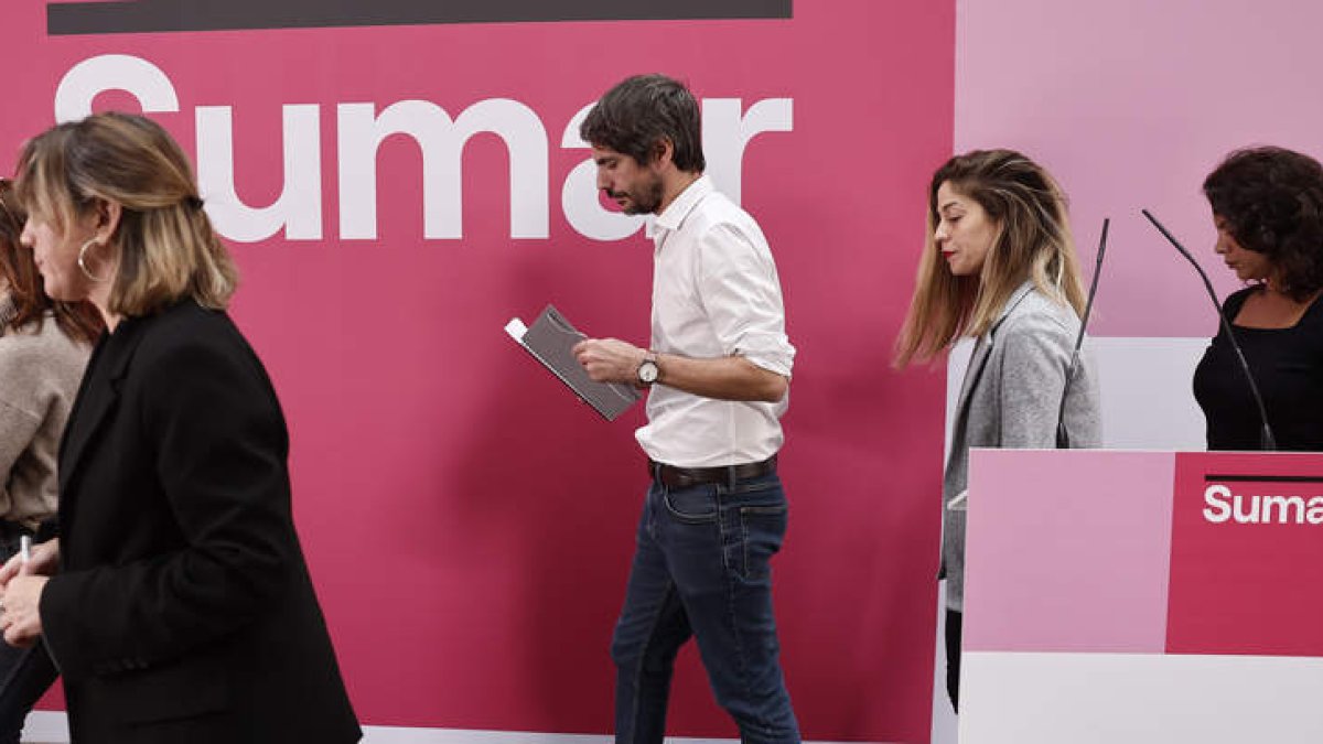 Imagen de los miembros de Sumar, ayer, tras la rueda de prensa.