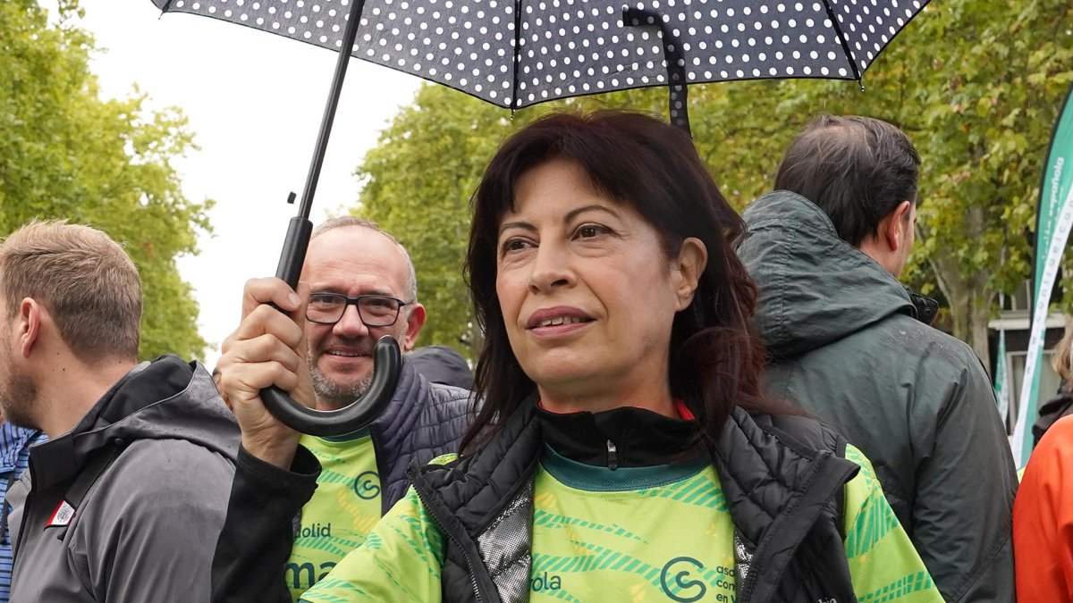 La ministra de Igualdad, Ana Redondo, participa en la XIII Valladolid en marcha contra el cáncer