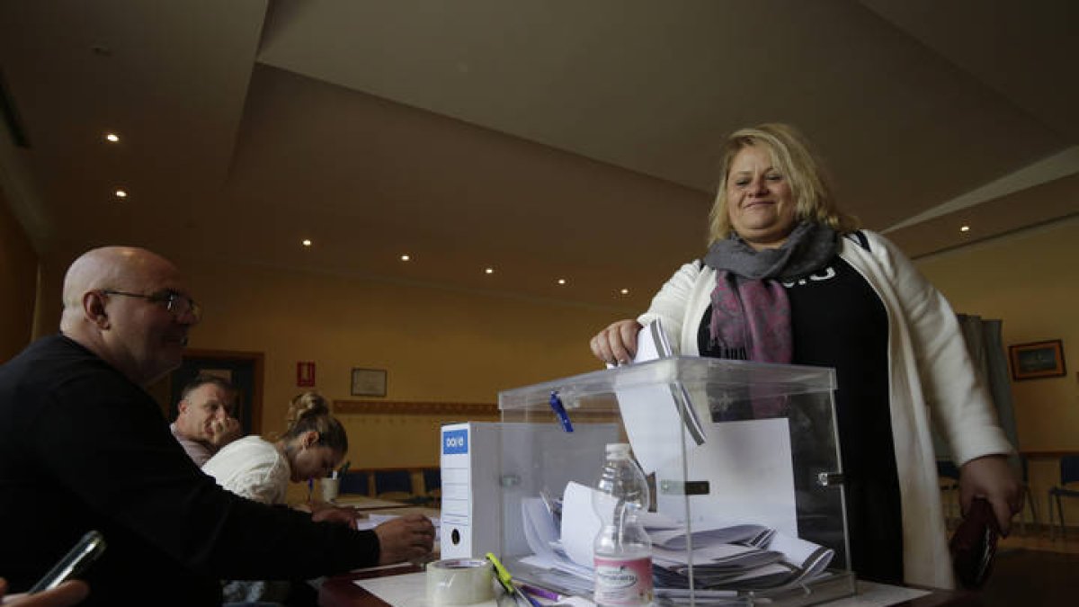 Votaciones a las elecciones de Bulgaria en León.