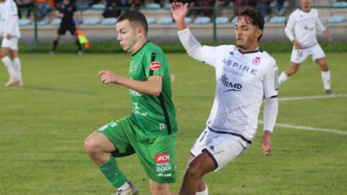 El Atlético Astorga se vio sorprendido por el Júpiter.  AINARA