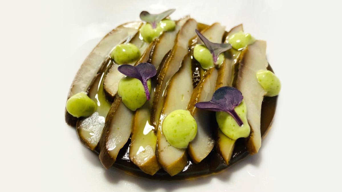 Unos de los platos elaborado a partir de setas del restaurante Cocinandos en León.