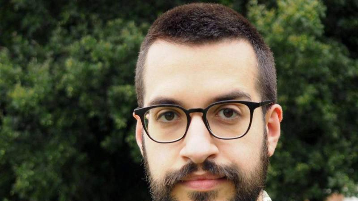 El ilustrador leonés Javi de Castro.  RTVE