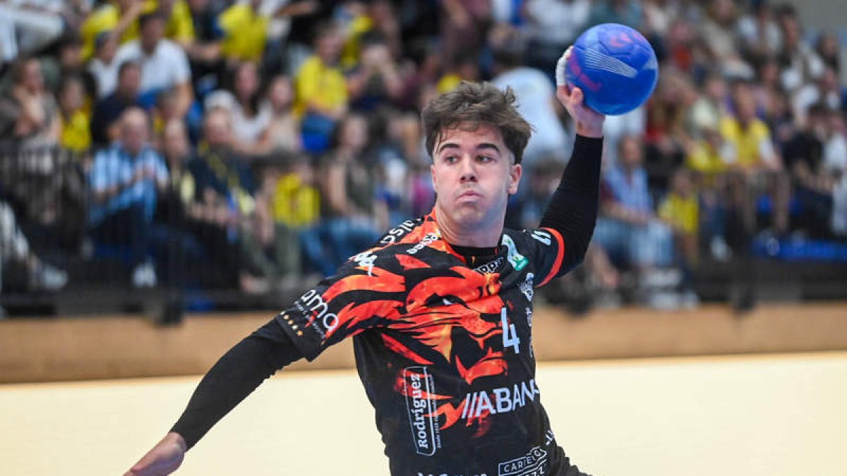 El Ademar necesita su mejor versión para vencer este sábado al Cangas.  LOF