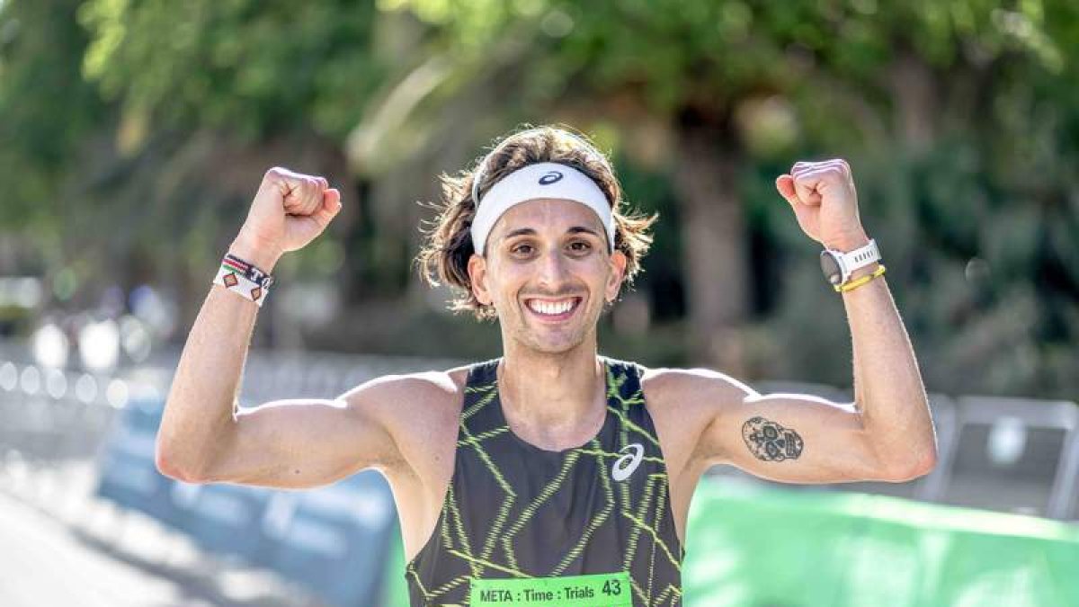 Jorge Blanco prepara en León el maratón de Valencia donde busca la mínima para el europeo.  DL