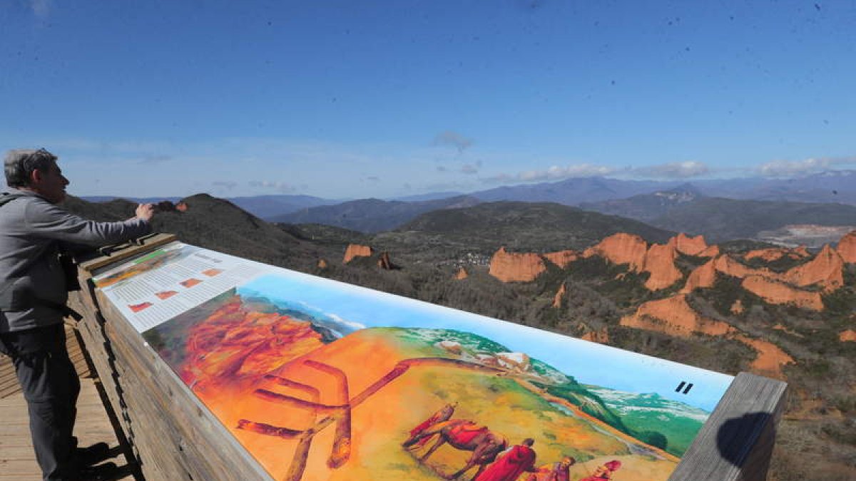 Mirador de Orellán, en La Médulas, donde partió la necesidad del estudio.  ANA F. BARREDO