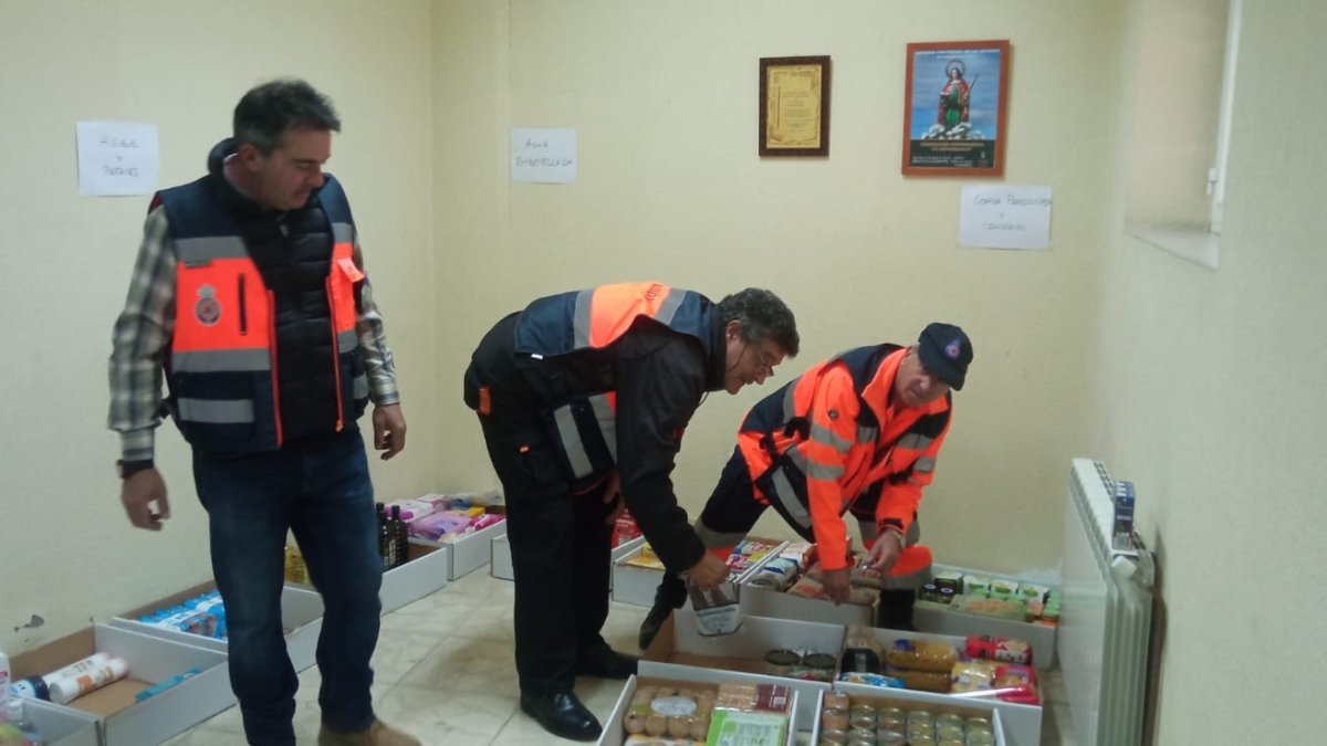 Recogida de alimentos en La Bañeza por la Dana