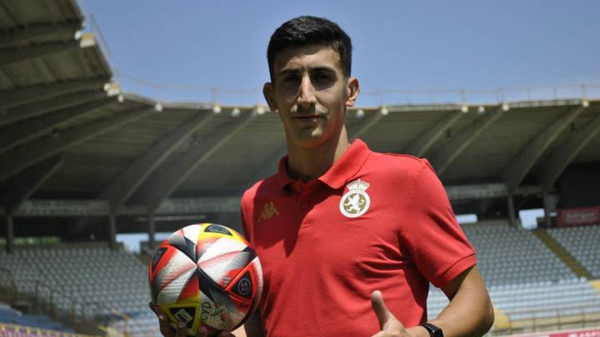 Pibe vuelve a contar para las alineaciones de Llona.