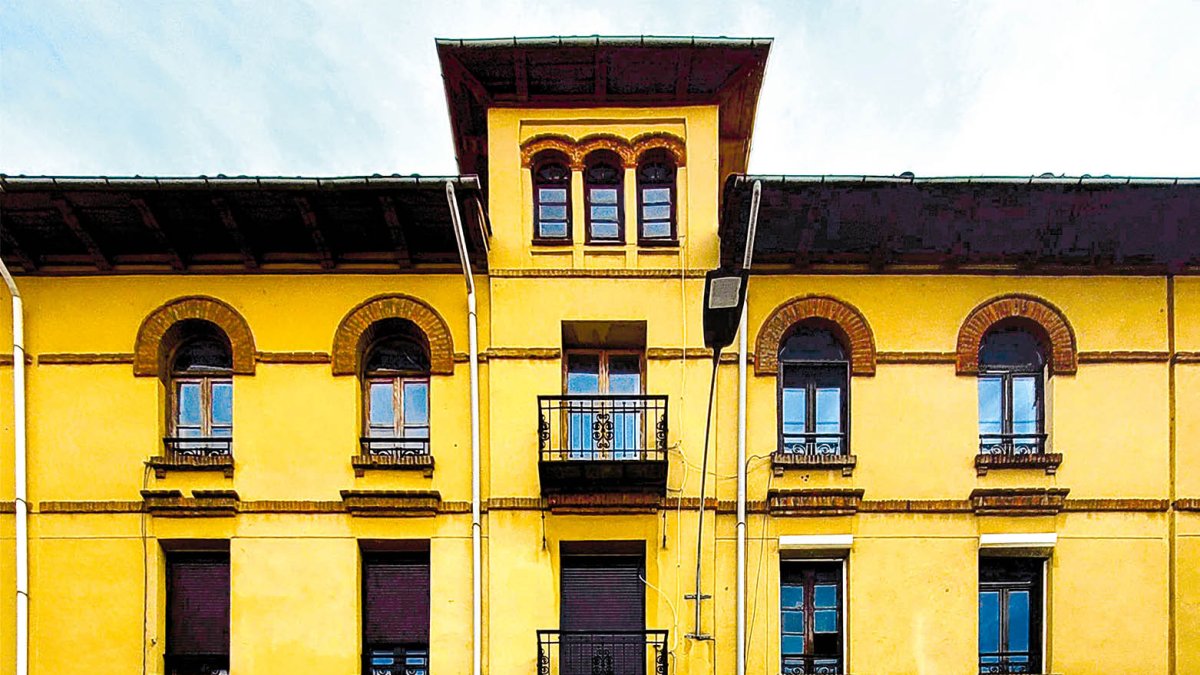 C/ Renueva, nº2-8