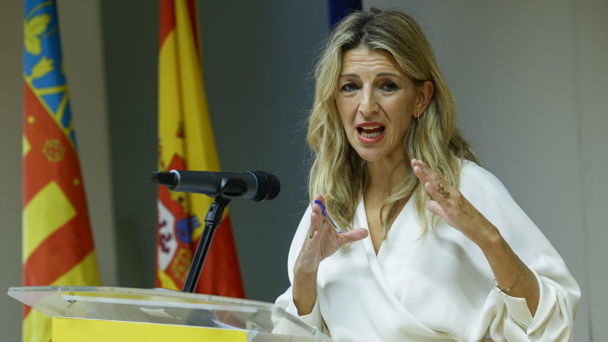 Imagen de archivo de la vicepresidenta segunda y ministra de Trabajo, Yolanda Díaz, en una rueda de prensa. EFE/ Chema Moya