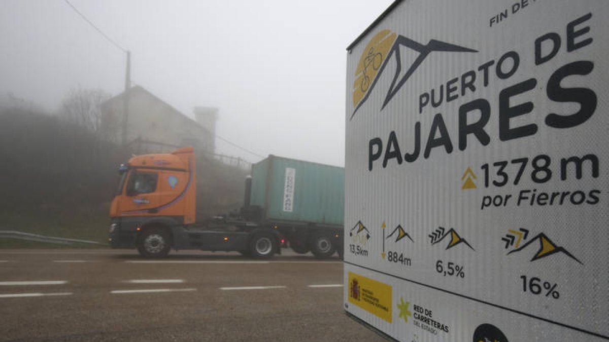 Tráfico en la carretera N630 debido al derrumbamiento de la autopista AP-66.