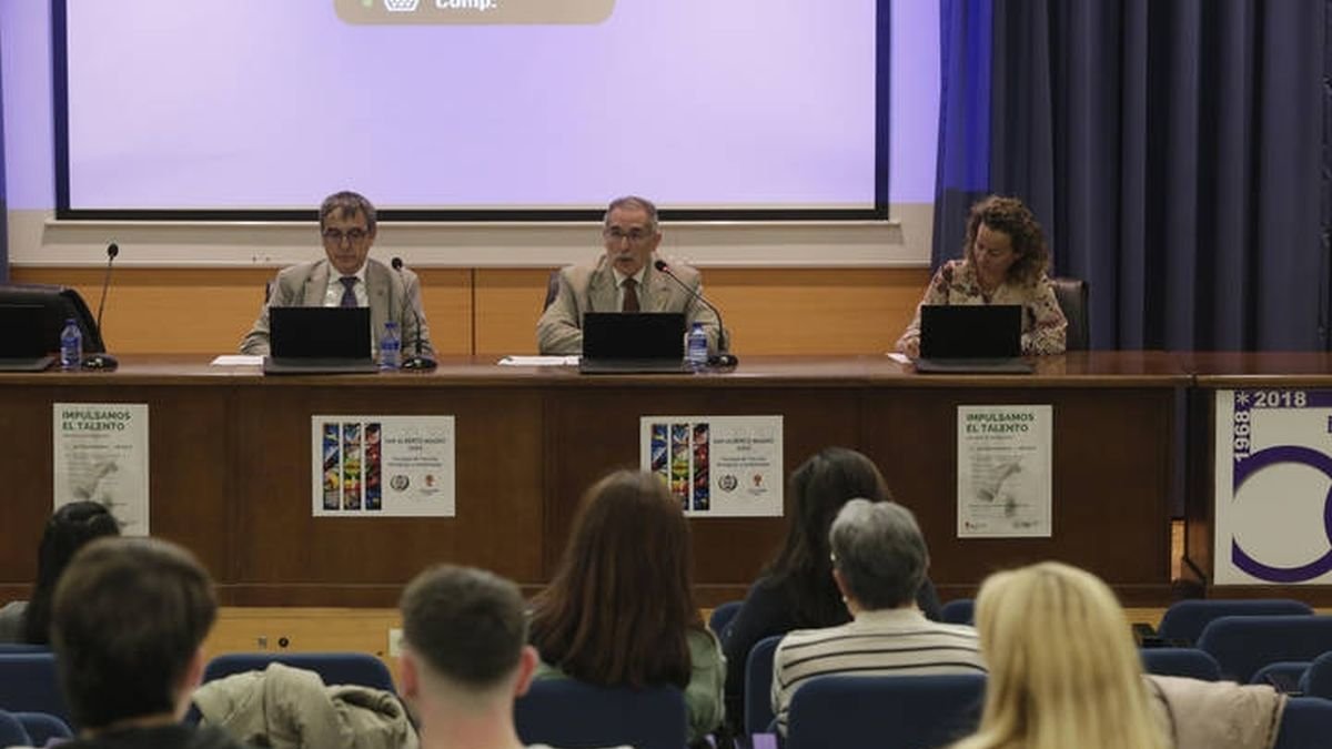 Jornada en la Universidad de León para presentar los proyectos de investigación. Fernando Otero