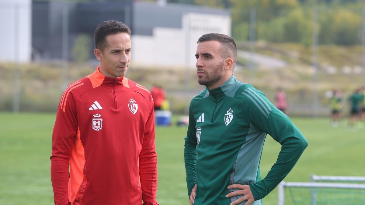 Ger Nóvoa -derecha- y Andoni López serán las novedades de la convocatoria de la Deportiva. LDLM